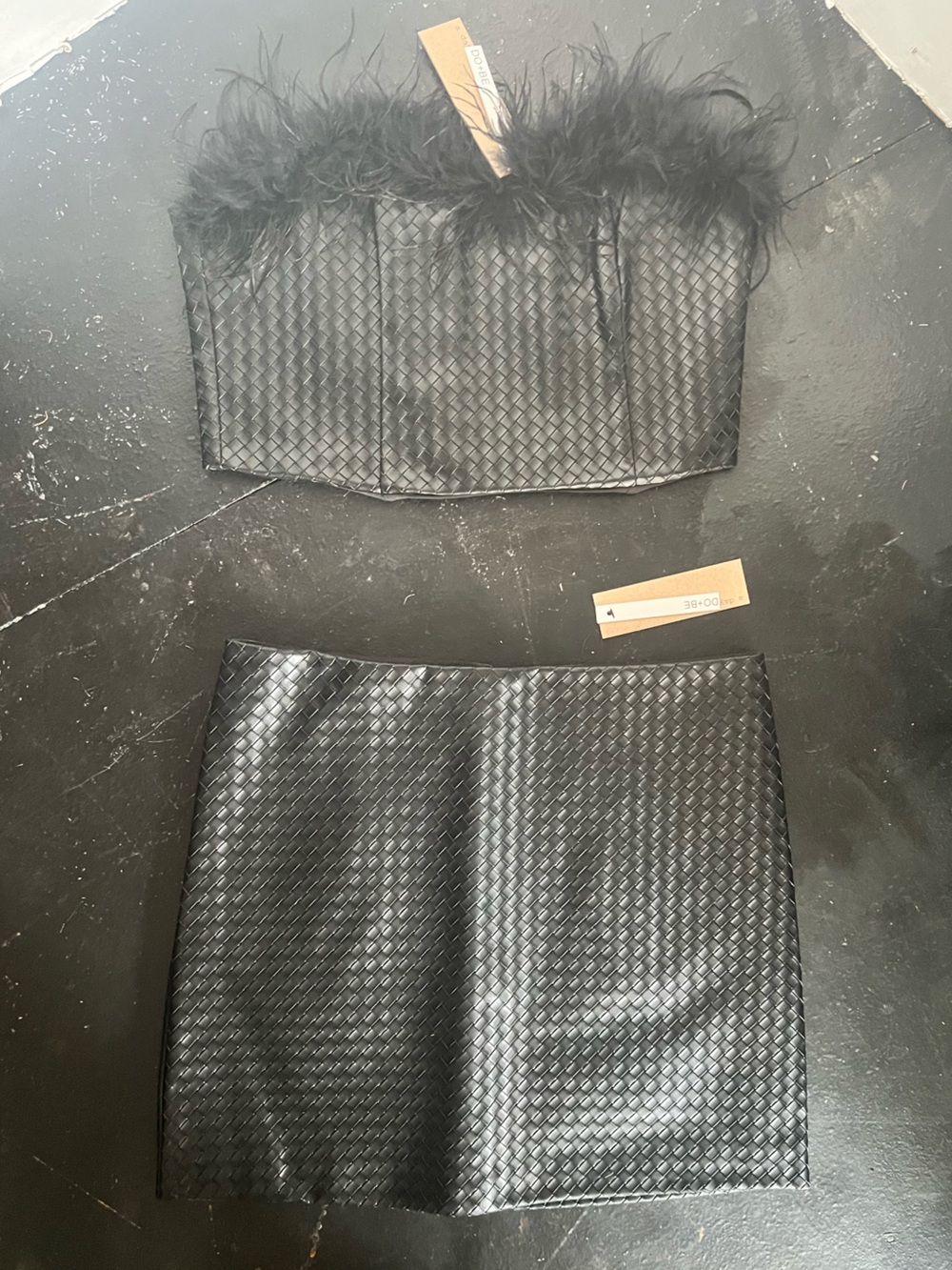 DO-BE Black corset and skirt SET